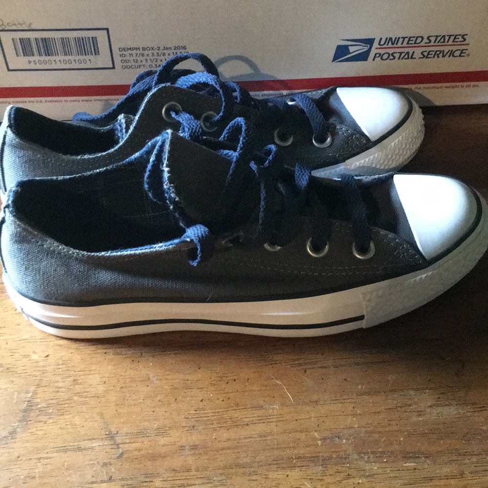 Converse - Picture 3 of 5